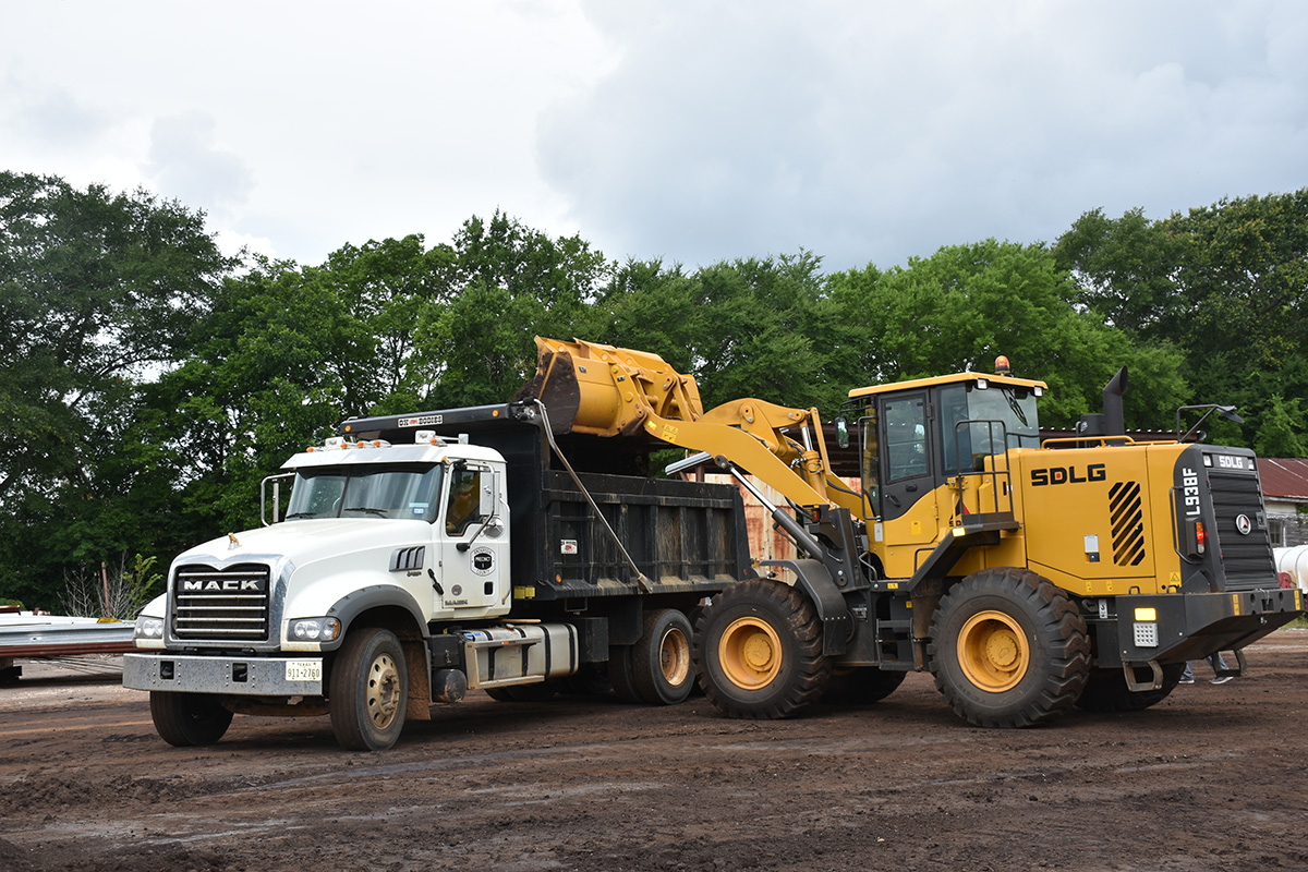 Anderson County Finds Reliability And Value With SDLG Frontend Loader